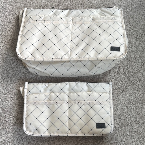 Periea Handbags - Elegant Cream Quilted Cosmetic Bag Set